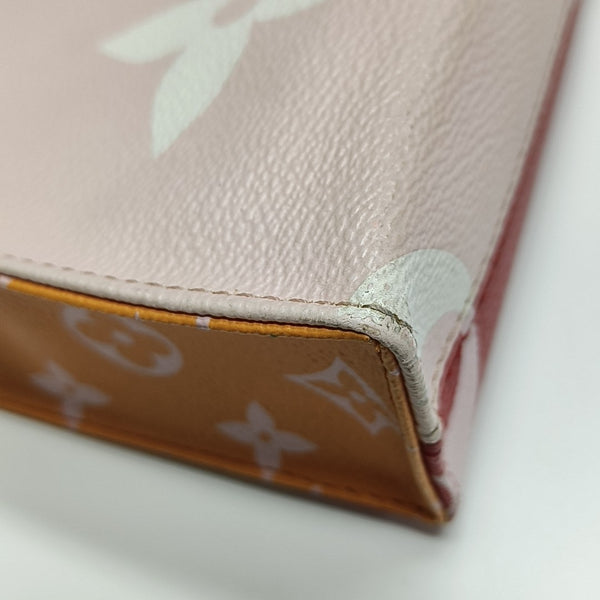 TOILET POCKET 26 Monogram Coated Canvas Red