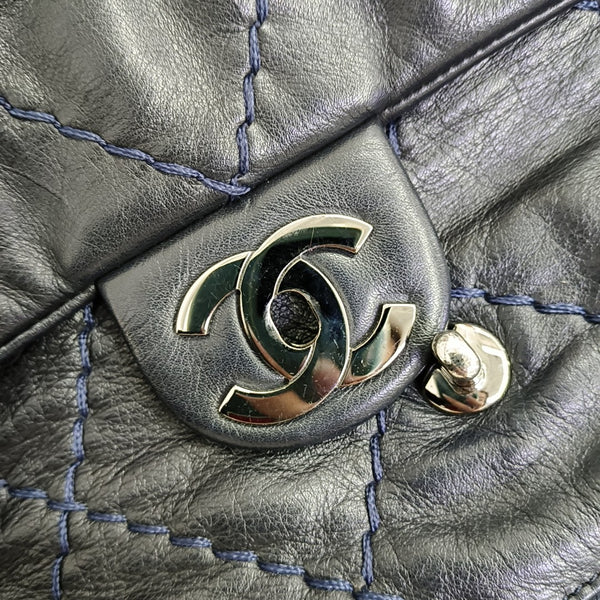 Quilted Lambskin Shoulder Bag Black