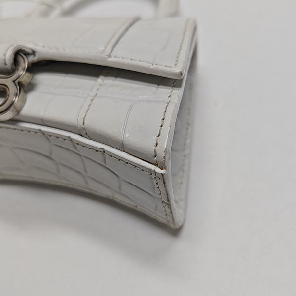 Minibolso Hourglass de piel de ternera blanca