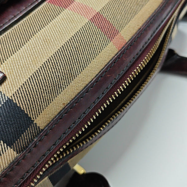 Gosford Canvas Beige