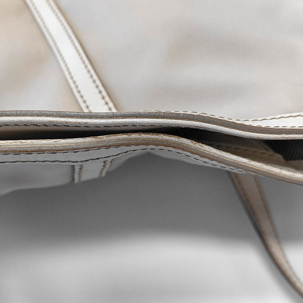 Authenticated pre-owned Canterbury Fabric Beige - Tote Bag at Looply