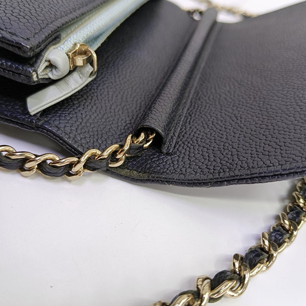 THREAD AROUND Quilted Grained Calfskin Blue