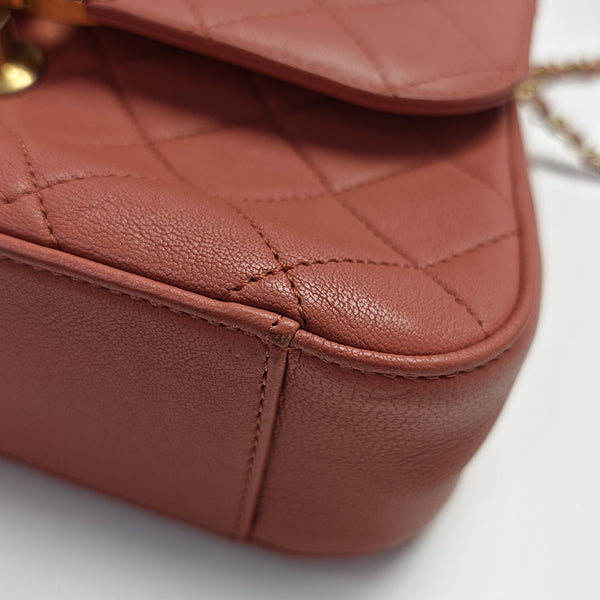 CHAIN INFINITY TOP HANDLE Quilted Calfskin Pink