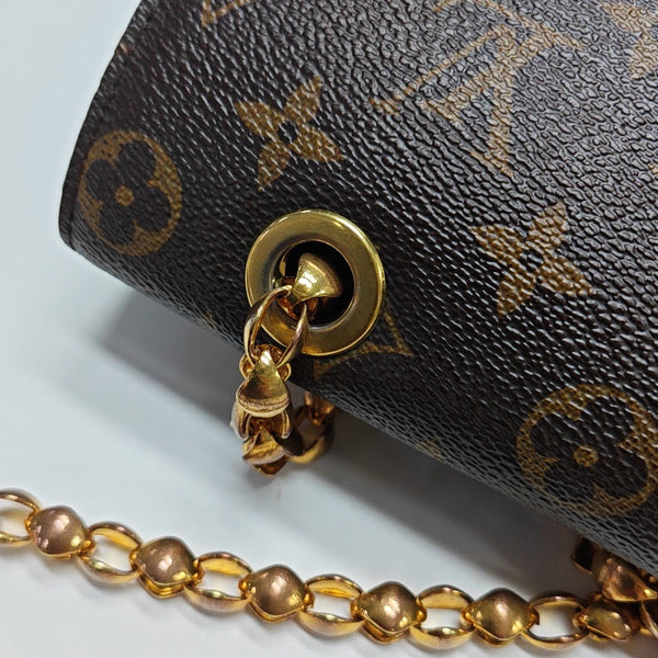 VICTOIRE Monogram Coated Canvas Brown