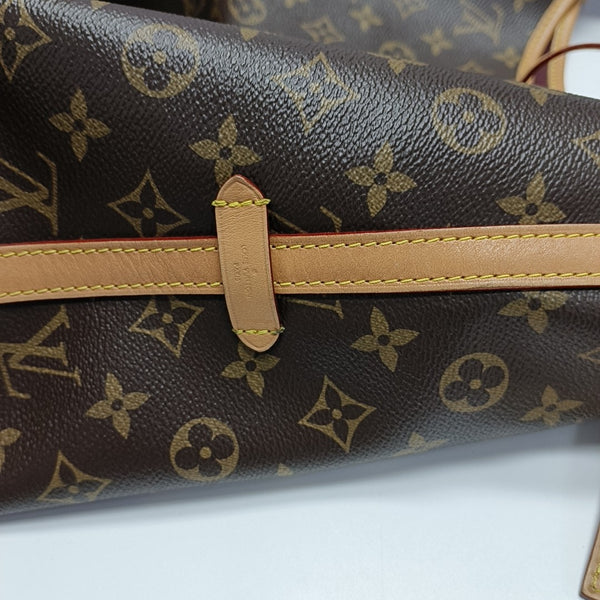 CARRYALL MM Monogram Coated Canvas Brown
