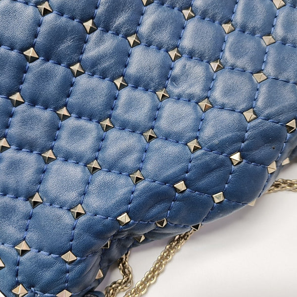 Rockstud Medium Quilted Lambskin Blue