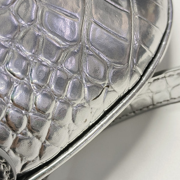Souvenirs Leather Silver