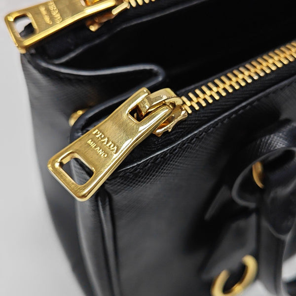 Saffiano Calfskin Shoulder Bag Black