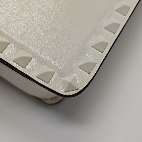 Rockstud Calfskin White
