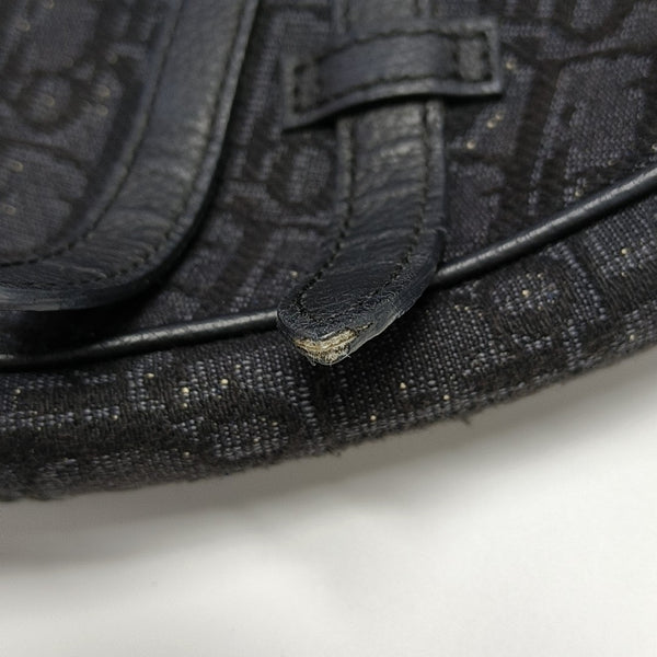 Saddle Medium Oblique Canvas Black
