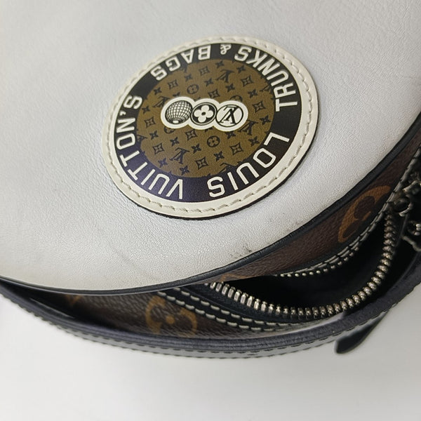 BOITE CHAPEAU Calfskin White
