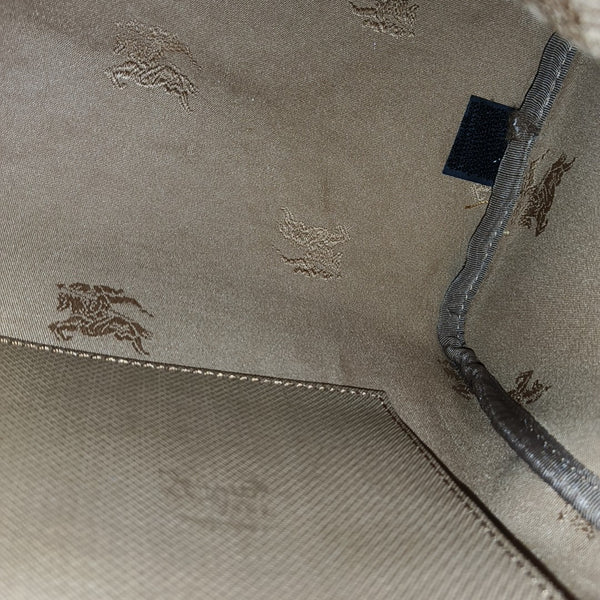 Canvas Brown