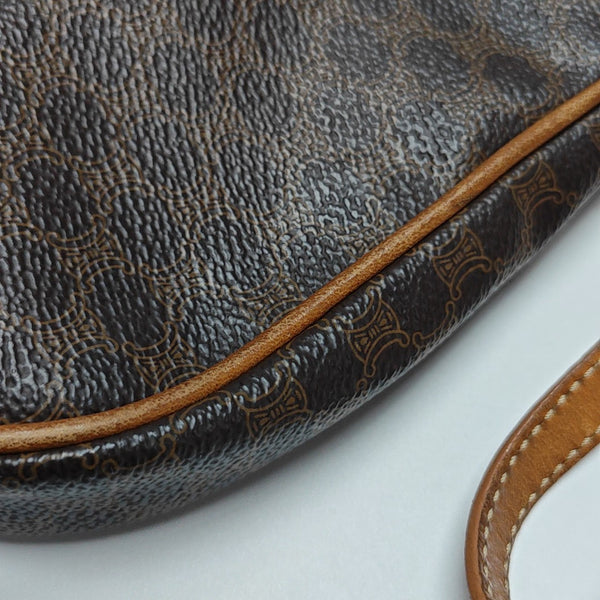 Coated Canvas Brown