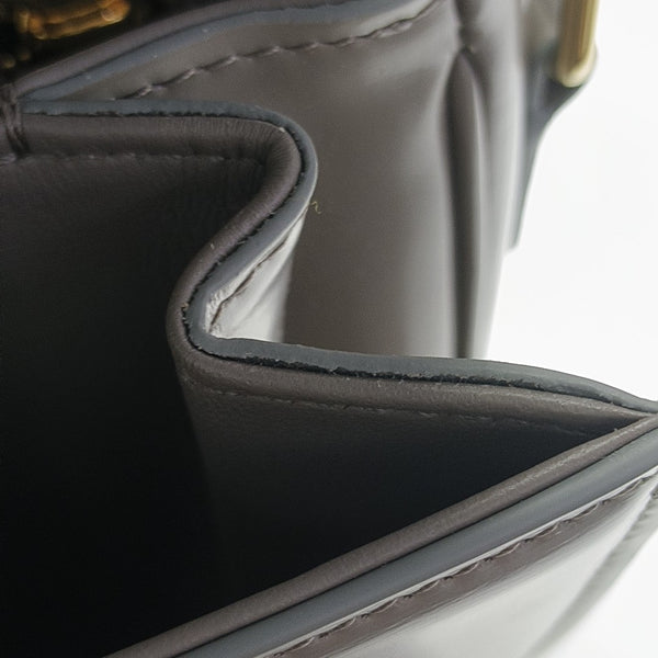 TRIOMPHE Medium Calfskin Gray