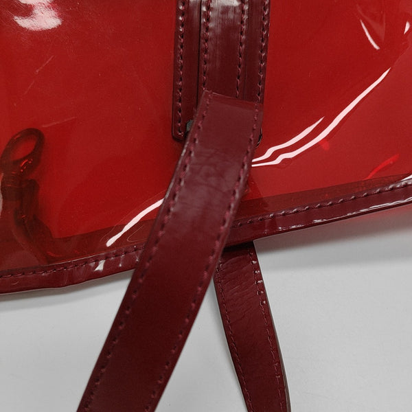 Plastic Red