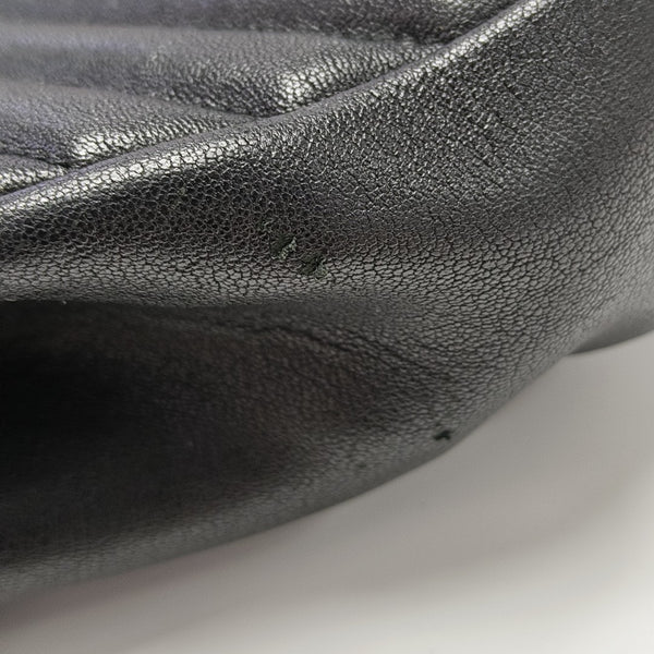 COLLEGE Medium Chevron Lambskin Black