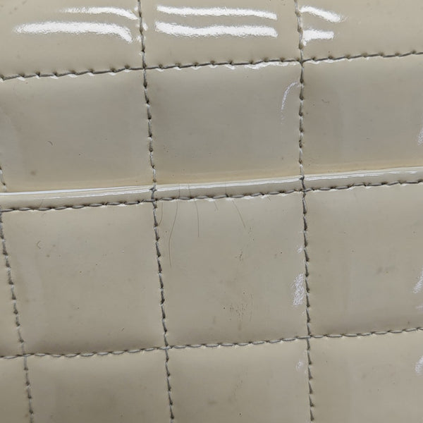 CHOCOLATE BAR Quilted Patent Leather Beige
