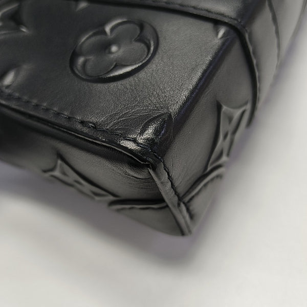 TRUNK Calfskin Black