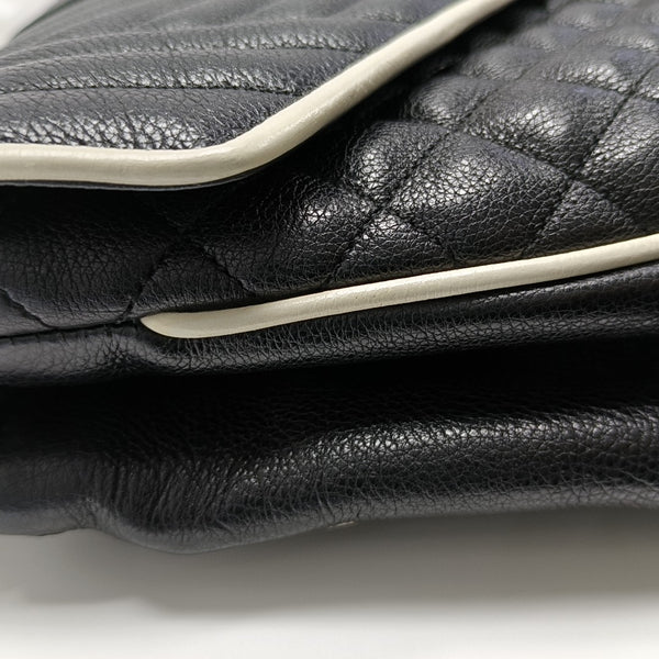 COLLEGE Large Chevron Calfskin Black