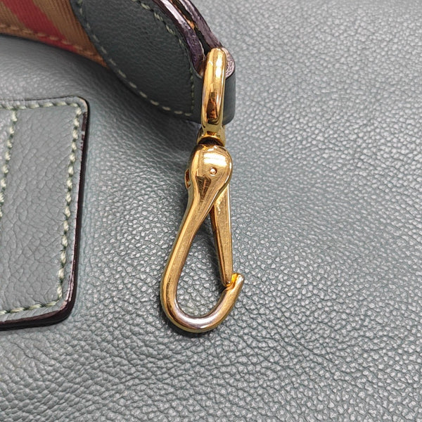 Buckle Medium Calfskin Green
