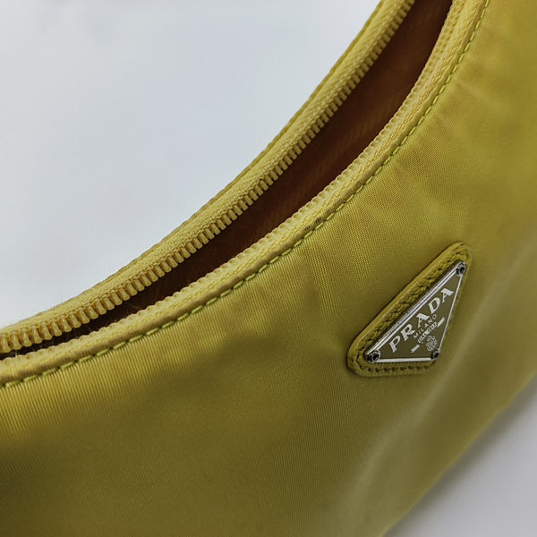 Re-Edition2000 Mini Nylon Yellow