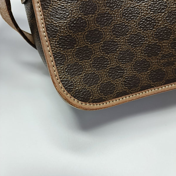Coated Canvas Brown