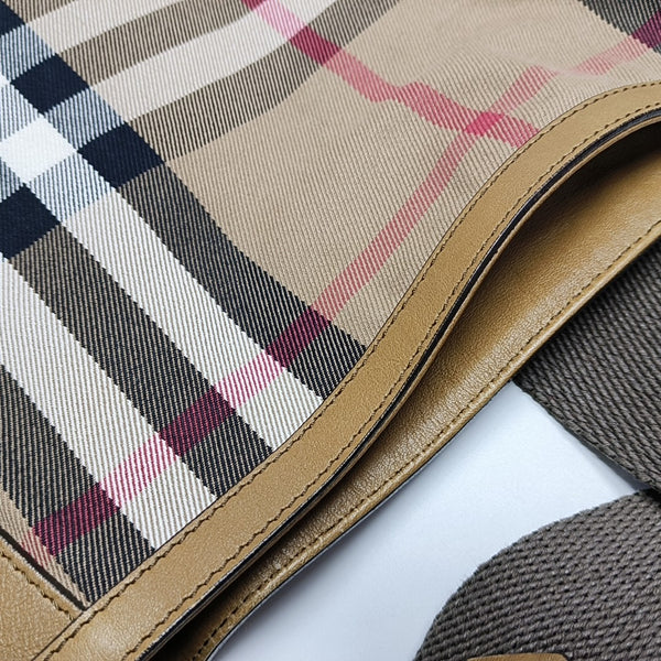 Canvas Brown