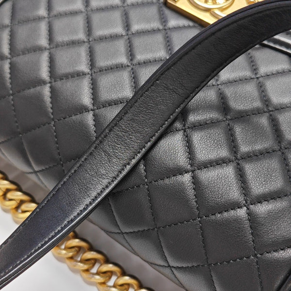BOY CHANEL Medium Quilted Calfskin Black