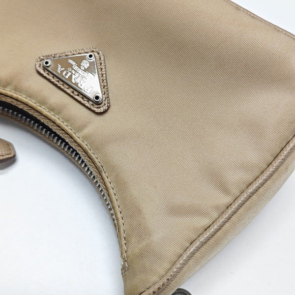 Re-Edition Nylon Beige
