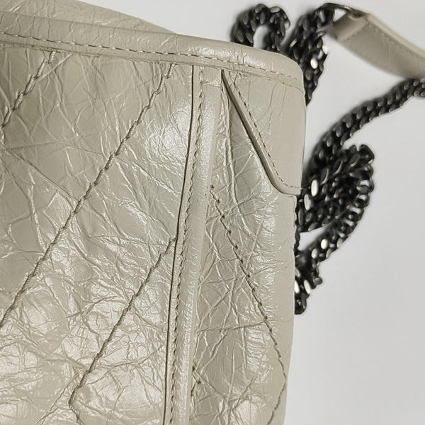 Authenticated pre-owned NIKI Mini Chevron, Quilted Calfskin White - Shoulder Bag at Looply