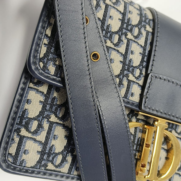 30 Montaigne Oblique Canvas Blue