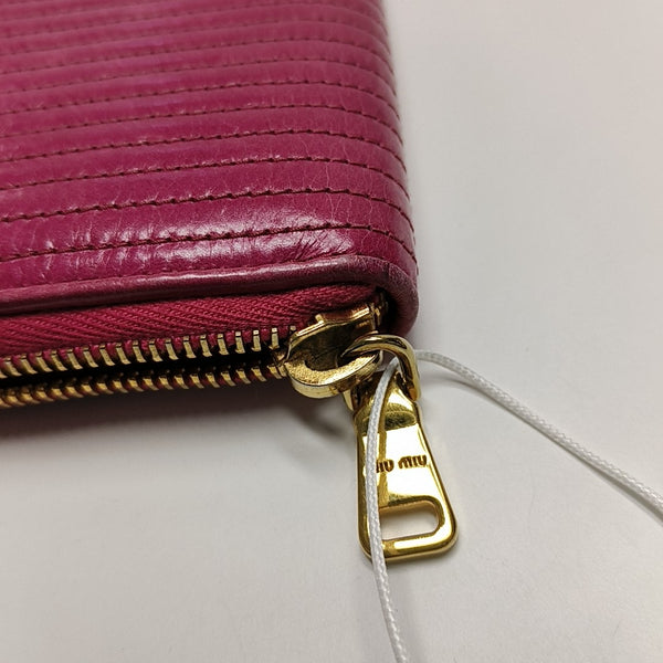 Miu Délice Quilted Lambskin Red Wallet