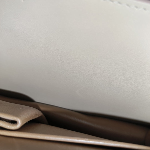 CASE Calfskin Beige