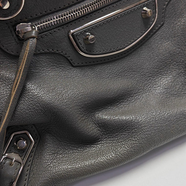 Classic Metallic Edge City Medium Lambskin Gray