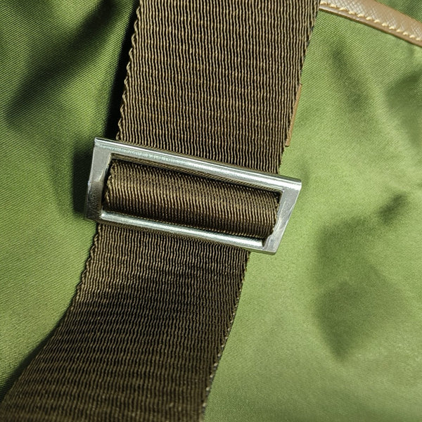 Vela Messenger Bag Nylon Green