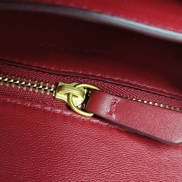 CLASSIC BOX Mini Calfskin Red