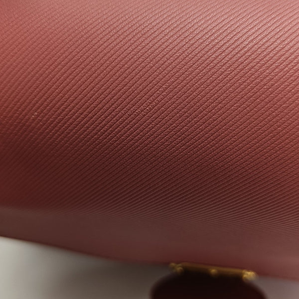DK88 Medium Calfskin Red