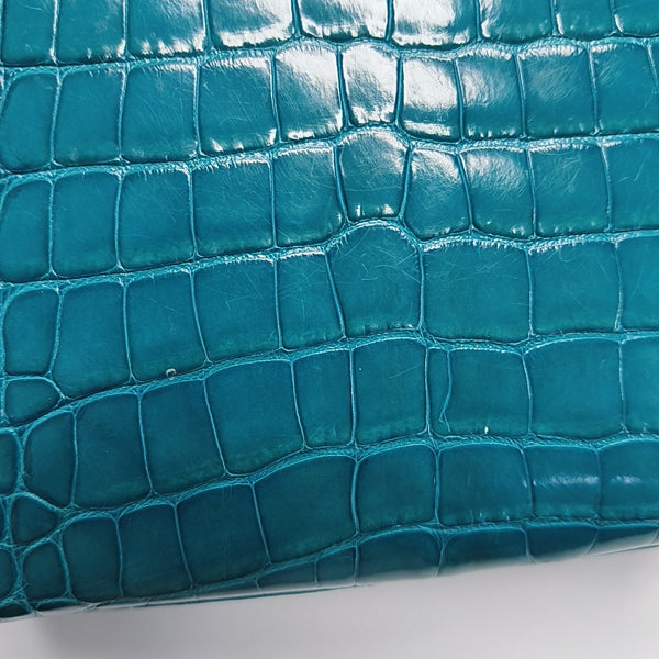 Crocodile Blue