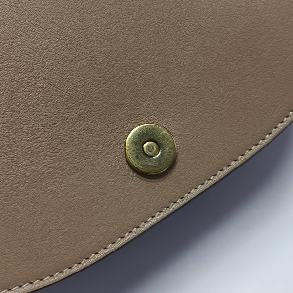 Nile Medium Calfskin Brown