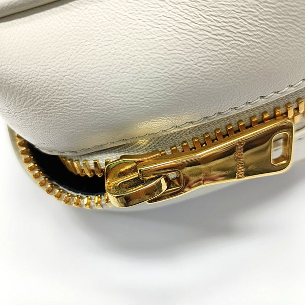 Authenticated pre-owned Arcadie Matelassé Large Quilted Lambskin White - Shoulder Bag at Looply
