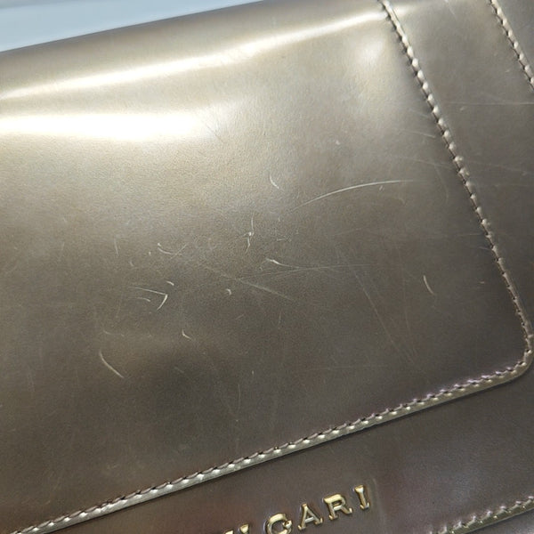 SERPENTI FOREVER Medium Calfskin Beige