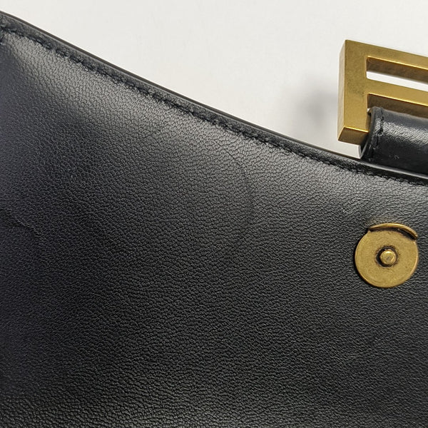 Hourglass Wallet On Chain Mini Calfskin Black