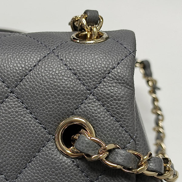 DUMA Quilted Grained Calfskin Gray