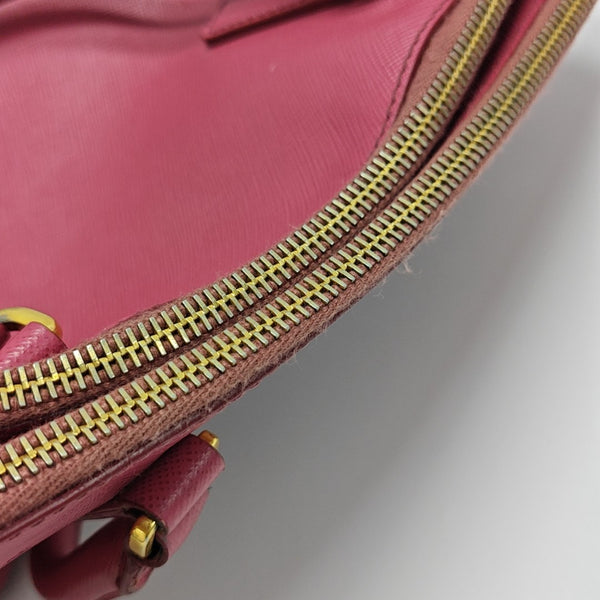 Galleria Medium Saffiano Calfskin Red