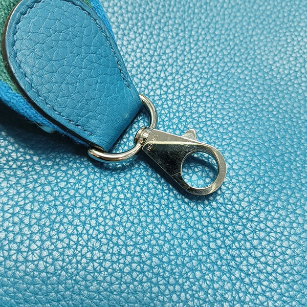 Kelly 32 Clemence Blue