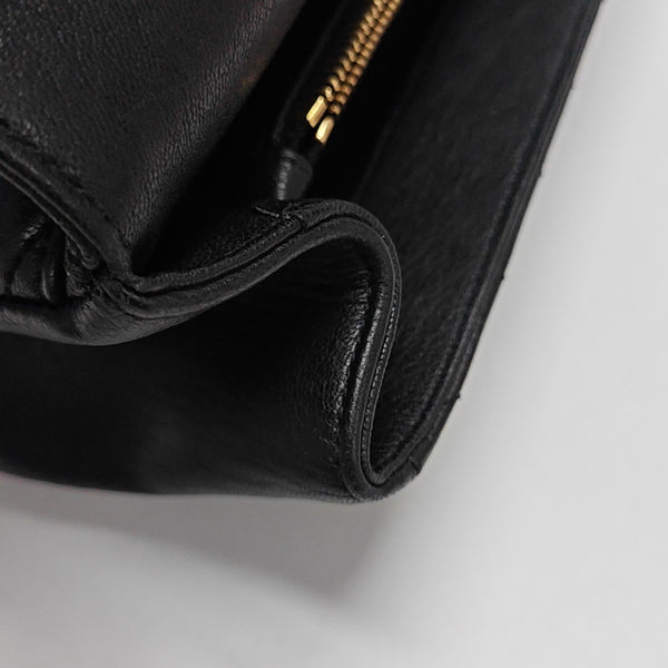COLLEGE Medium Chevron Lambskin Black