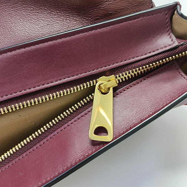 TRAPEZE Medium Calfskin Red