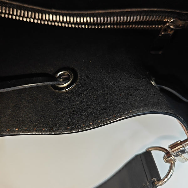 Authenticated pre-owned NÉONOÉ MM Epi Brown - Bucket Bag at Looply