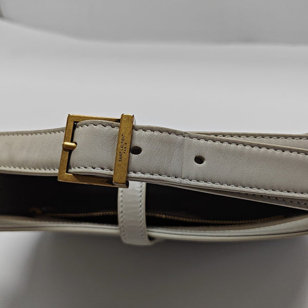 LE 5 À 7 Small Calfskin White