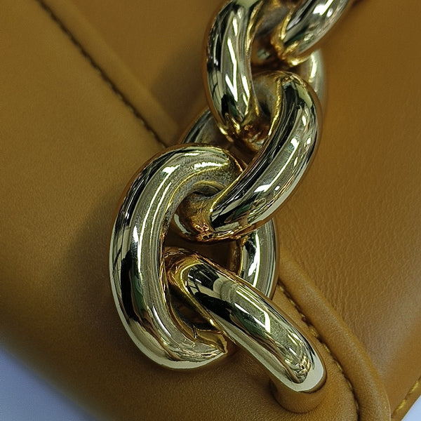 Mount Calfskin Brown